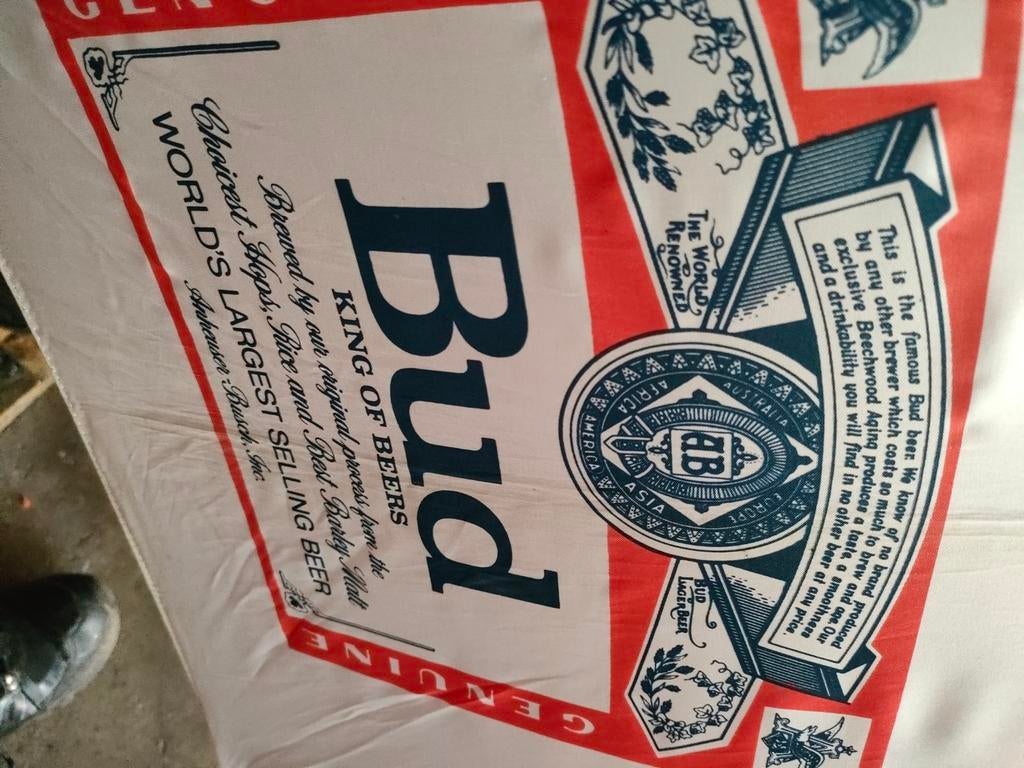 Paraplu bier merk, Ophalen