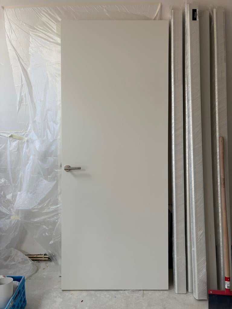 Gratis!!! Wit stompe deur svedex inclusief beslag nieuwbouw, Doe-het-zelf en Verbouw, Deuren en Horren, 80 tot 100 cm, 215 cm of meer