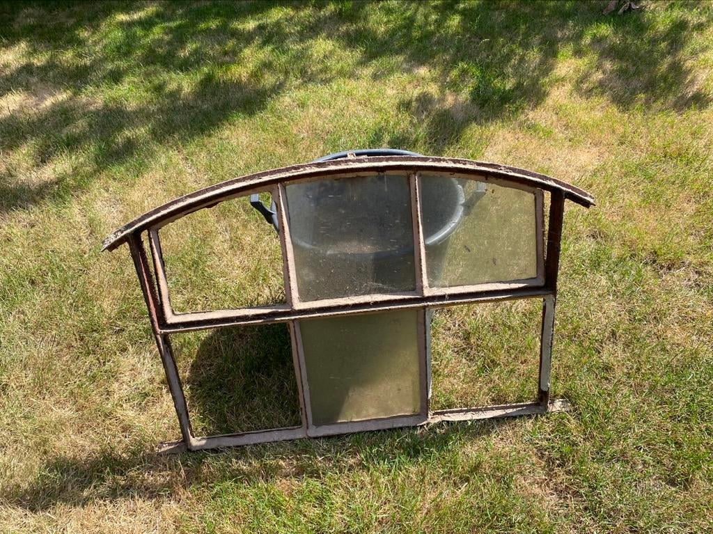 Boeren stal ramen, Ophalen