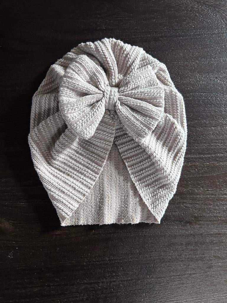 Baby muts met strik, geribbelde stof, Kinderen en Baby's, Babykleding | Mutsen, Sjaals en Wanten, Meisje, Ophalen of Verzenden