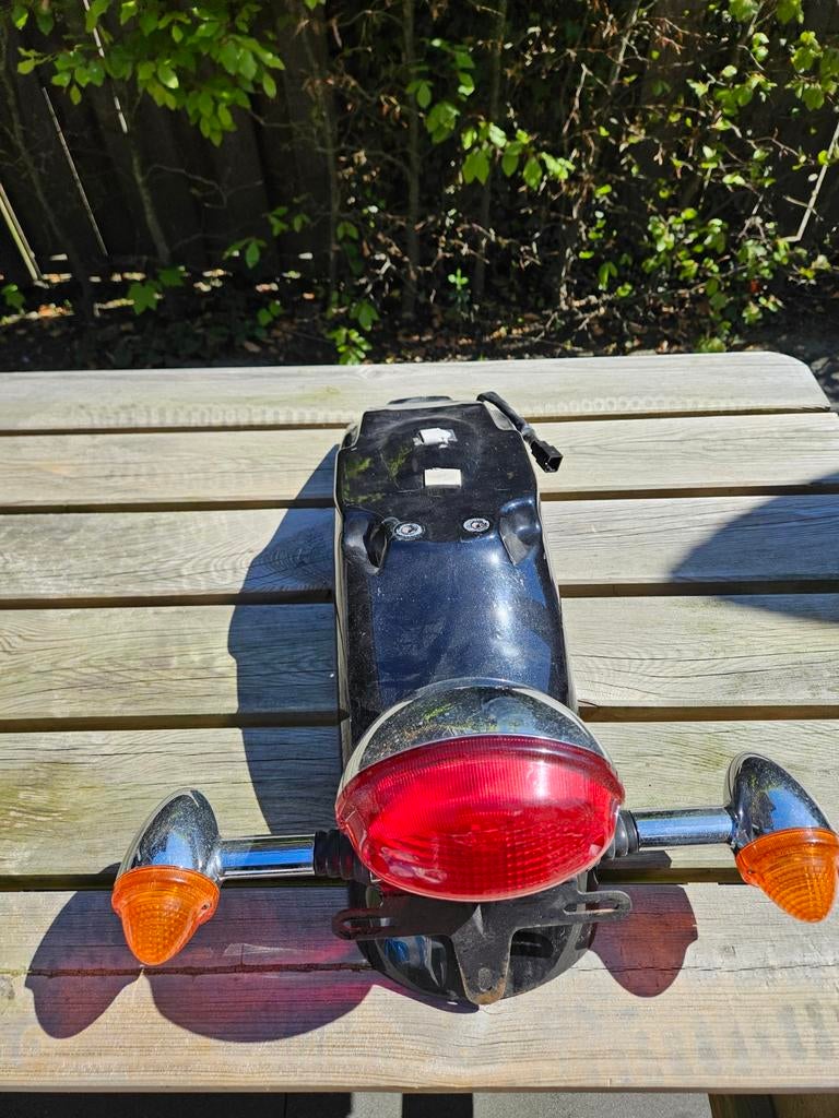 Triumph Bonneville T100 Spatbord Achter met Verlichting, Motoren, Onderdelen | Overige, Ophalen, Gebruikt