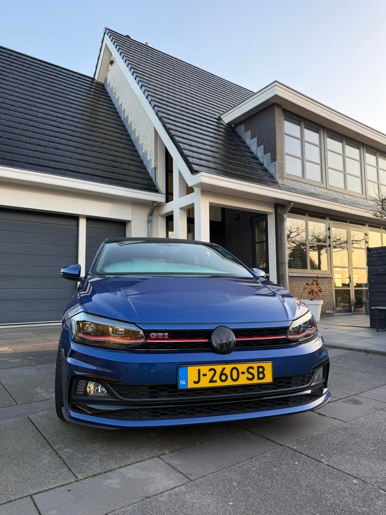 Volkswagen Polo 2.0 TSI 200pk 6-DSG 2018 Blauw, Stof, Multifunctioneel stuurwiel, Zwart, 4 cilinders