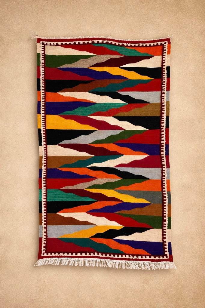 Vibrant Moroccan Rug - Handwoven One of a Kind 75x138cm, Huis en Inrichting, Stoffering | Tapijten en Kleden, Bohemian, Zo goed als nieuw