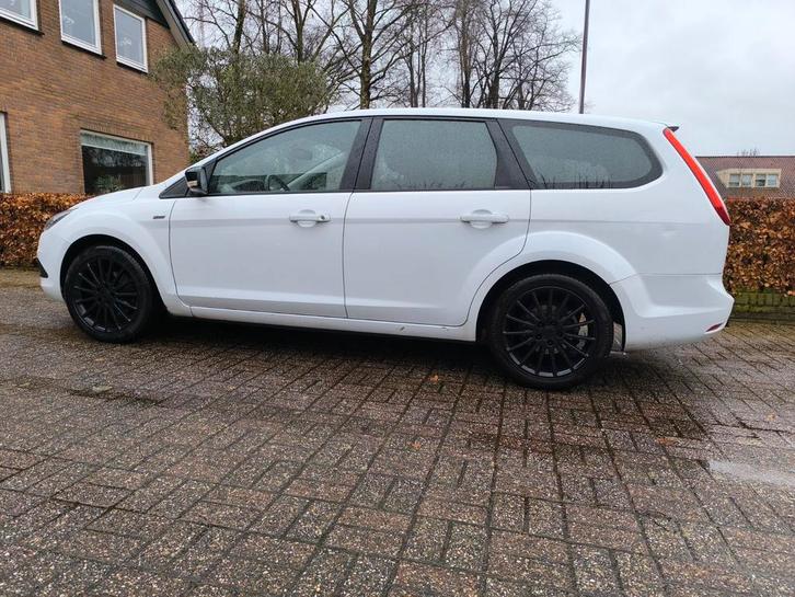 Ford Focus 1.6 16V 100PK 2009 Wit, Auto's, Ford, Particulier, Focus, ABS, Airbags, Airconditioning, Boordcomputer, Centrale vergrendeling