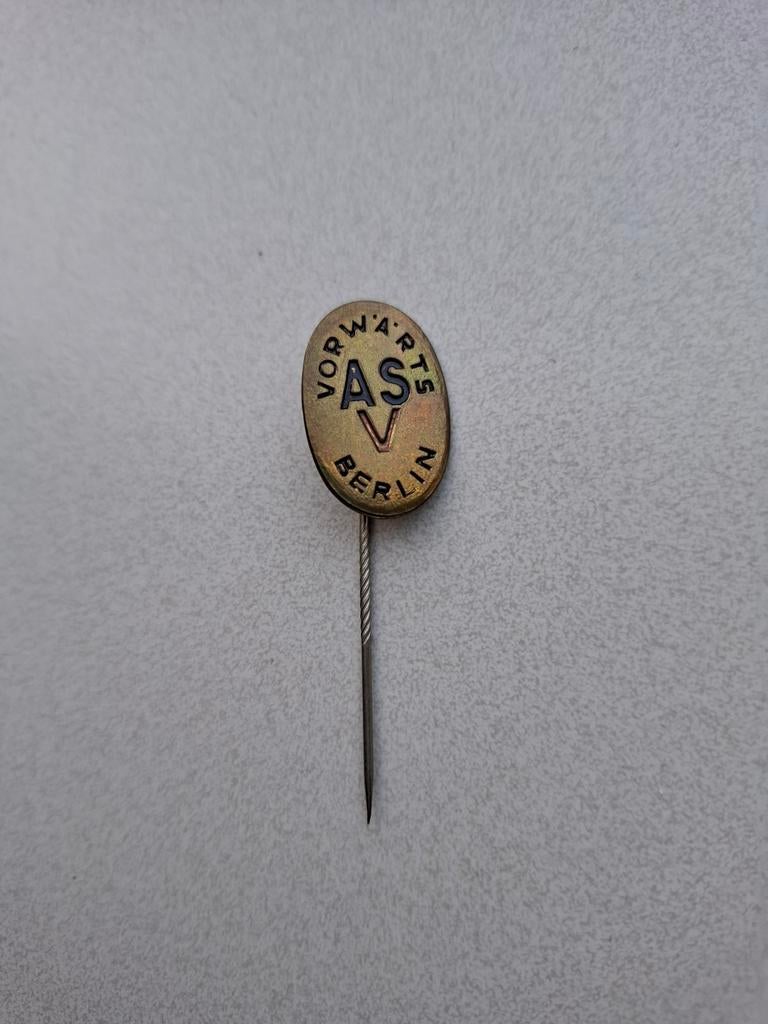 Vintage speldje pin steekspeld prikker ASV Vorwärts Berlin, Verzamelen, Ophalen of Verzenden, Sport