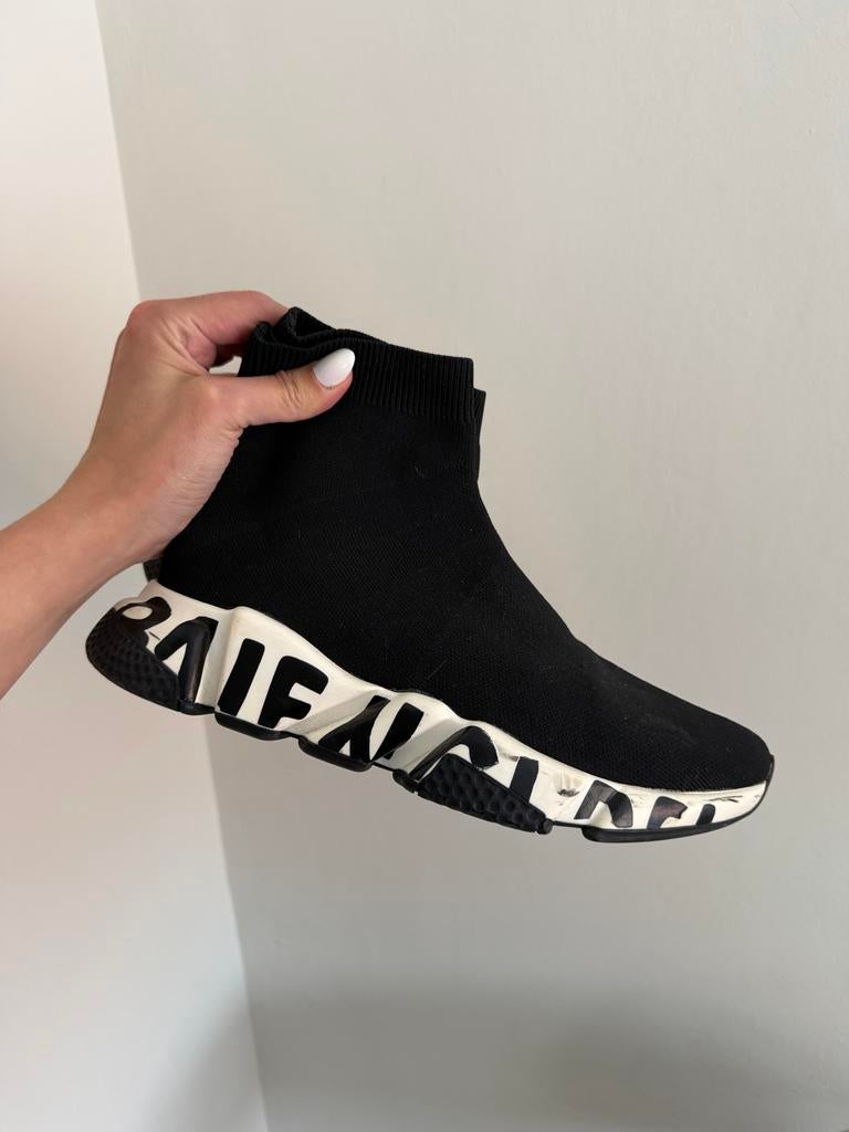 Balenciaga sneakers maat 40, Kleding | Dames, Schoenen, Ophalen of Verzenden, Gedragen, Zwart, Sneakers of Gympen