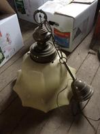 Jaren 60 lamp met crème glazen kap., Ophalen, Gebruikt, Glas, Minder dan 50 cm