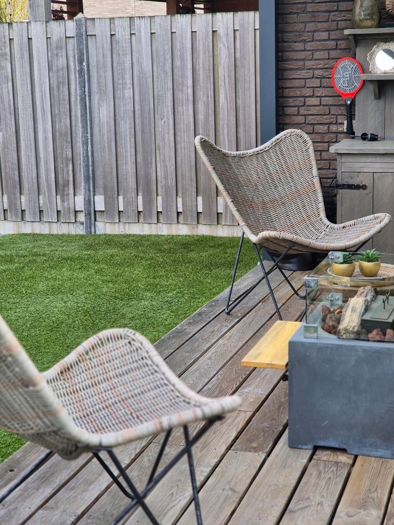 2 rotan vlinderstoelen, Ophalen, Gebruikt, Kunststof