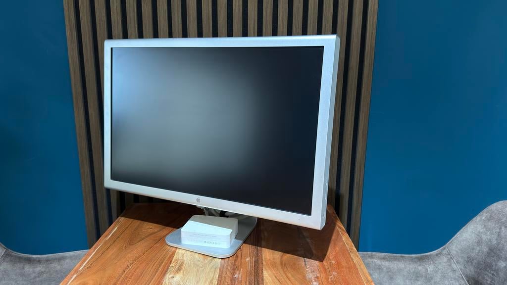 Apple Cinema Display HD 23” met 90W adapter, Computers en Software, Monitoren, Gebruikt, IPS, Kantelbaar, Full HD