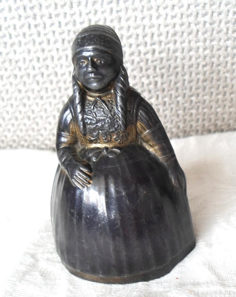 Oude tafelbel Dame. Messing., Ophalen of Verzenden, Koper