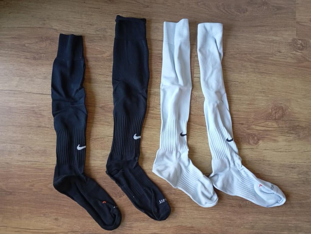 2 paar Nike Dry-Fit voetbalsokken - Maat 42, Kleding | Heren, Sokken en Kousen, Ophalen of Verzenden, Zo goed als nieuw, Maat 39 t/m 42