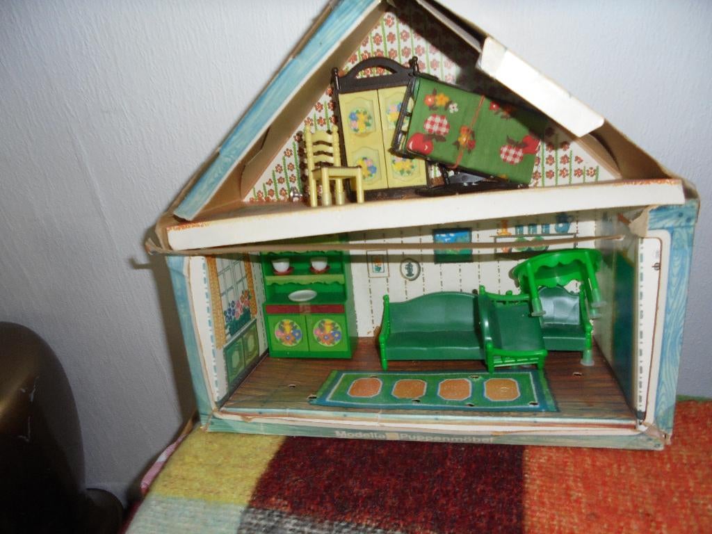 vintage poppehuis met inhoud, Antiek en Kunst, Curiosa en Brocante, Ophalen of Verzenden