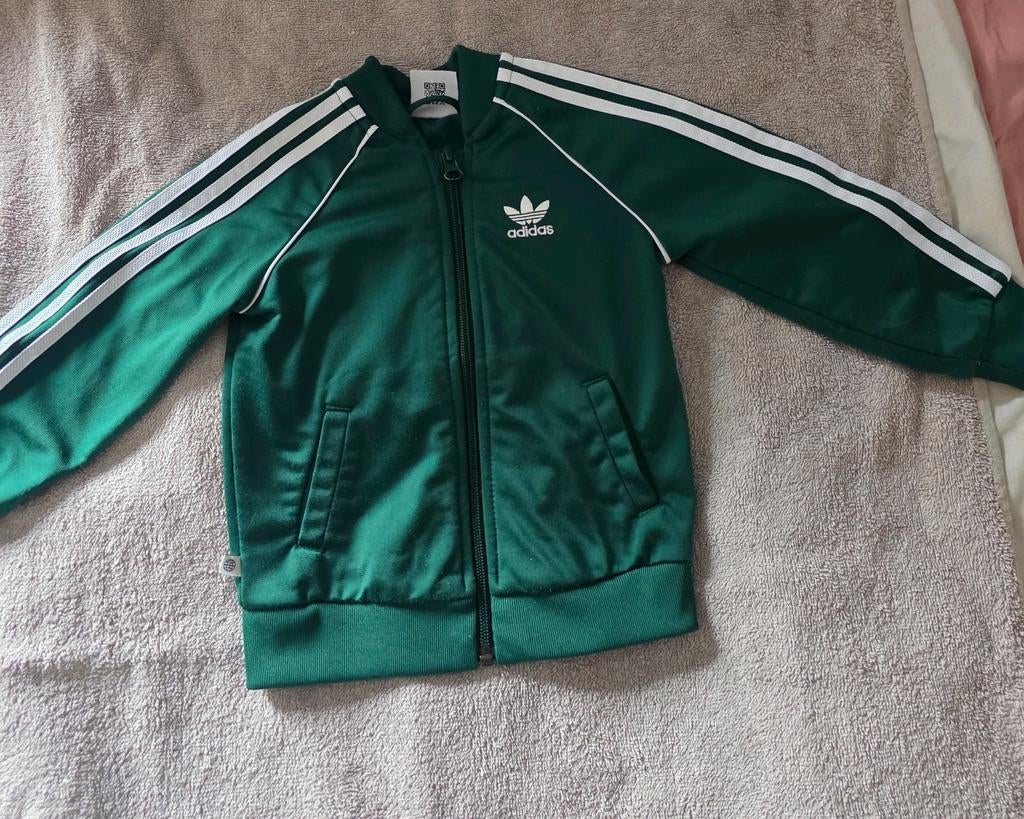 Adidas Trainingsjasje maat 86, Kinderen en Baby's, Babykleding | Maat 86, Ophalen of Verzenden, Nieuw, Jongetje of Meisje, Pakje