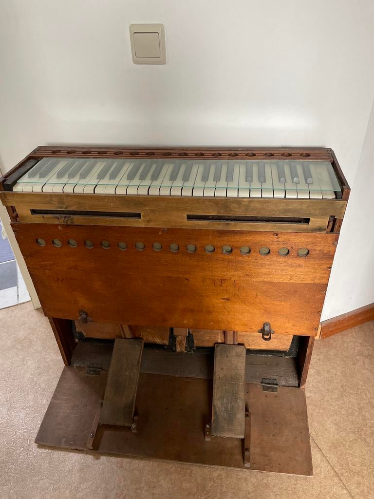 Antiek Harmonium met pedalen - Uniek Muziekinstrument, Muziek en Instrumenten, Orgels, Ophalen, Gebruikt, 1 klavier, Harmonium