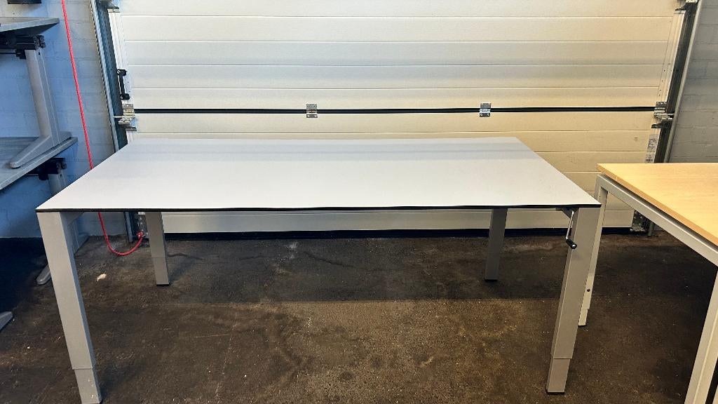 Zit-Sta bureau, Huis en Inrichting, Bureaus, Ophalen, Gebruikt
