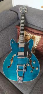 Hagstrom Tremar Viking Deluxe, blauw (Cloudy Seas), Ophalen, Zo goed als nieuw, Semi-solid body, Overige merken