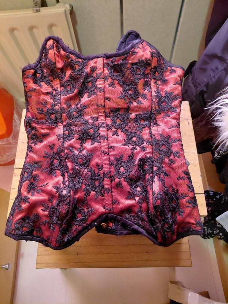 T.K.AmooicorsetjemetzwartkoorderbijmaatMz.g.a.n €30., Ophalen of Verzenden, Zo goed als nieuw, Zwart, Overige typen