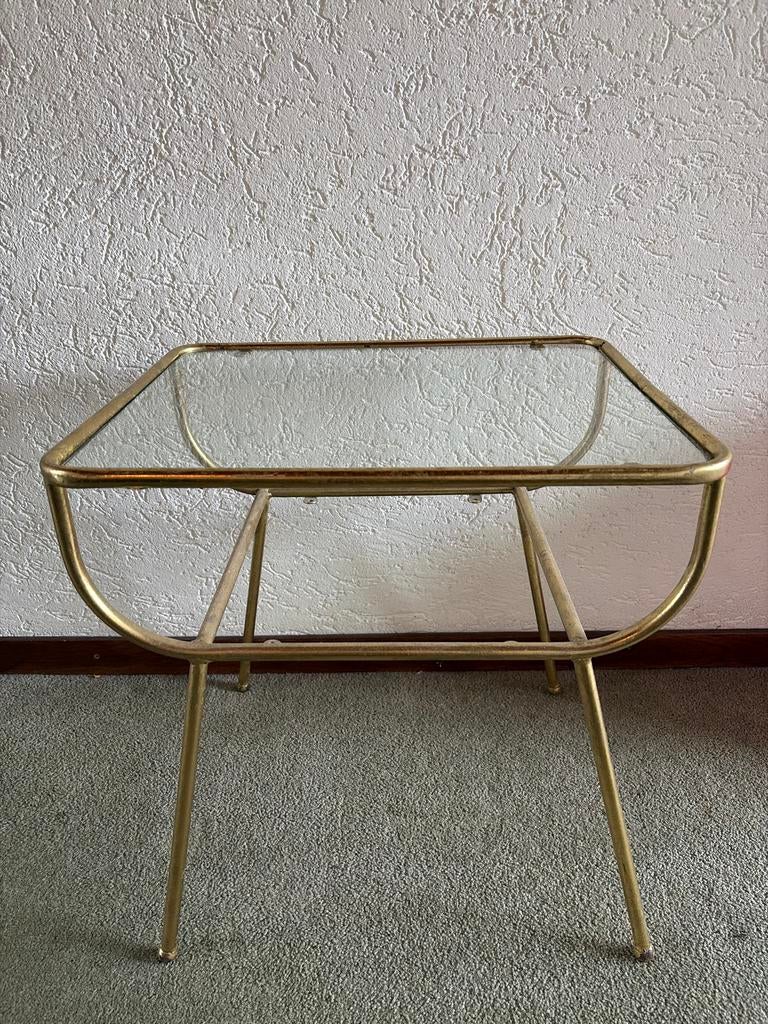 Bijzet tafeltje met glasplaat en gouden pootjes, Huis en Inrichting, Tafels | Bijzettafels, 45 tot 60 cm, Minder dan 55 cm, Metaal of Aluminium