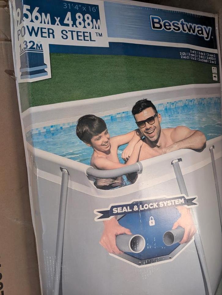 Bestway Zwembad 9.56m x 4.88m x 1.32m (Curaçao), Tuin en Terras, Zwembaden, Nieuw, Opzetzwembad, 120 cm of meer, 400 cm of meer