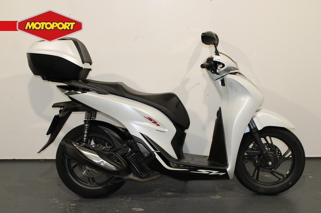 Honda SH 150 I (bj 2022), Motoren, Motoren | Honda, Scooter, Bedrijf, Mc.benelux@honda-eu.com, Honda Motor Europe Ltd. Belgian Branch
