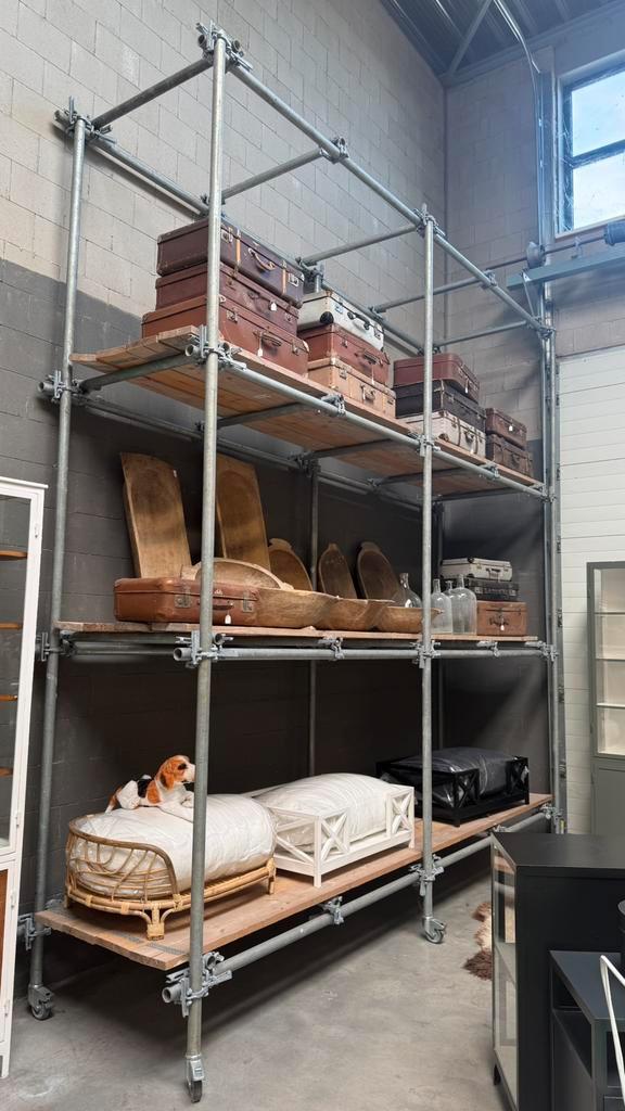 Industriële stelling op wielen met houten planken, Zakelijke goederen, Kantoor en Winkelinrichting | Magazijn, Stelling en Opslag