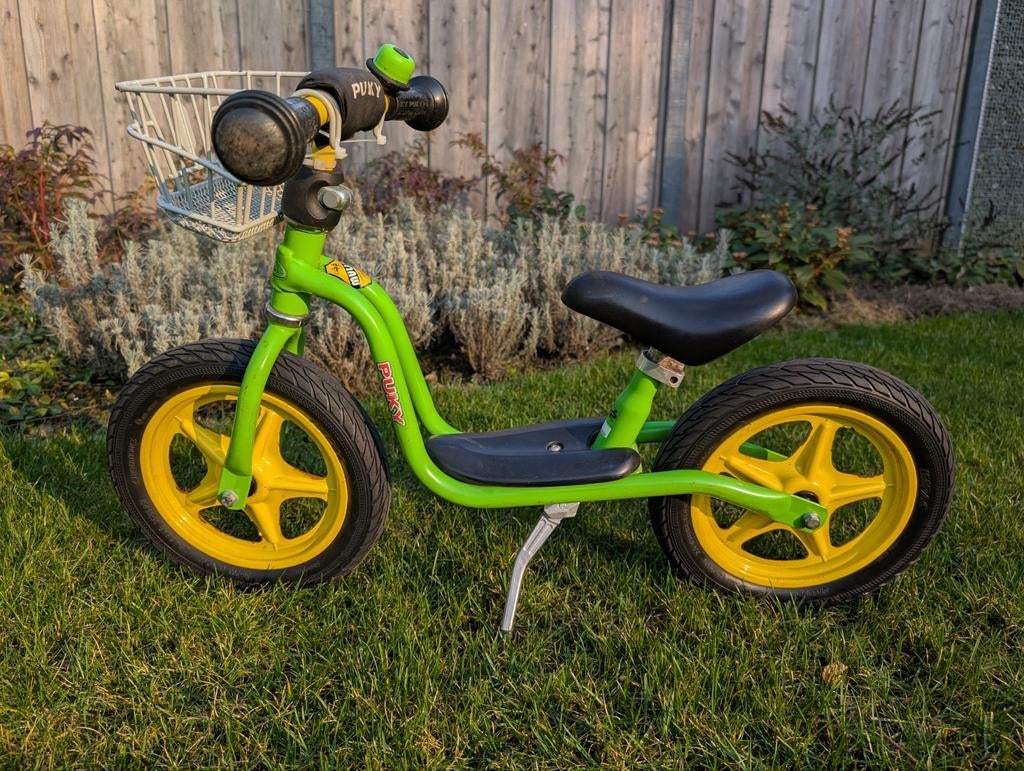 Puky loopfiets met bel en mandje, Kinderen en Baby's, Speelgoed | Buiten | Voertuigen en Loopfietsen, Ophalen, Gebruikt, Loopfiets