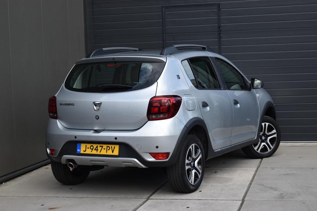 Dacia Sandero TCe 100 Bi-Fuel Stepway Serie Limitee 15th Ann, Auto's, Voorwielaandrijving, Euro 6, 580 kg, Origineel Nederlands