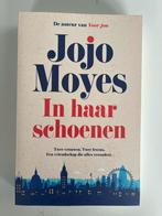 Jojo Moyes - In haar schoenen, Ophalen of Verzenden, Gelezen, Nederland