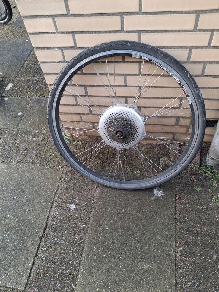 Trek achterwiel met BionX motor, Fietsen en Brommers, Fietsonderdelen, Gebruikt, Wiel, Ophalen of Verzenden