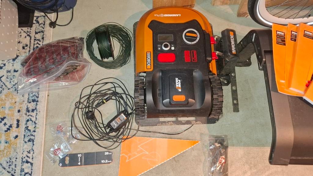 Worx Landroid WR165R robotmaaier met accessoires, Ophalen, Bestuurbaar via app, Worx, Zo goed als nieuw