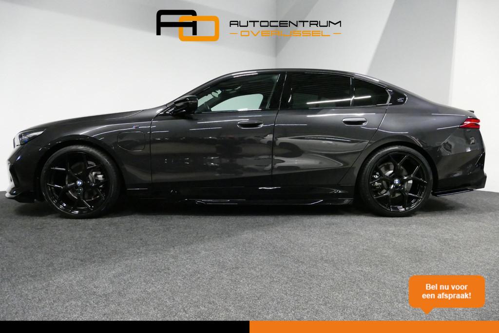 BMW 5-serie 530e M Sport Edition / M5 Look / M Sport Bodykit, Auto's, BMW, Automaat, 1998 cc, Achterwielaandrijving, 4 cilinders