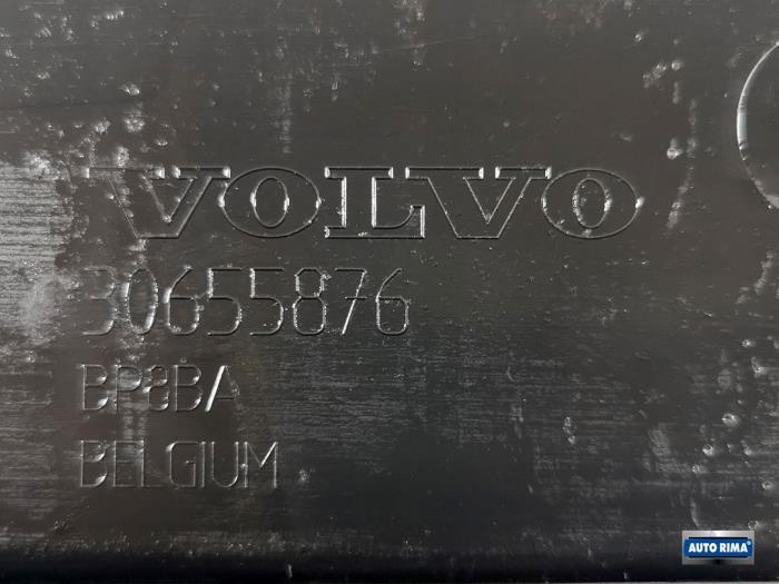 Bumpervulling voor van een Volvo V50, Gebruikt, -, -, Ophalen of Verzenden