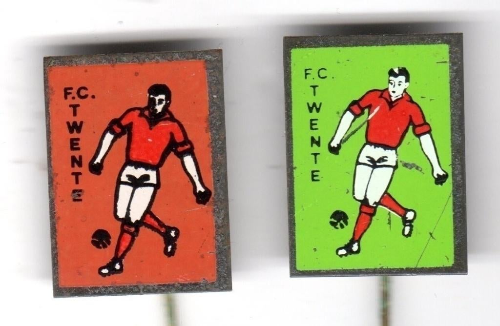 2 speldjes FC TWENTE VOETBAL ENSCHEDE (A7), Verzenden, Gebruikt, Overige onderwerpen