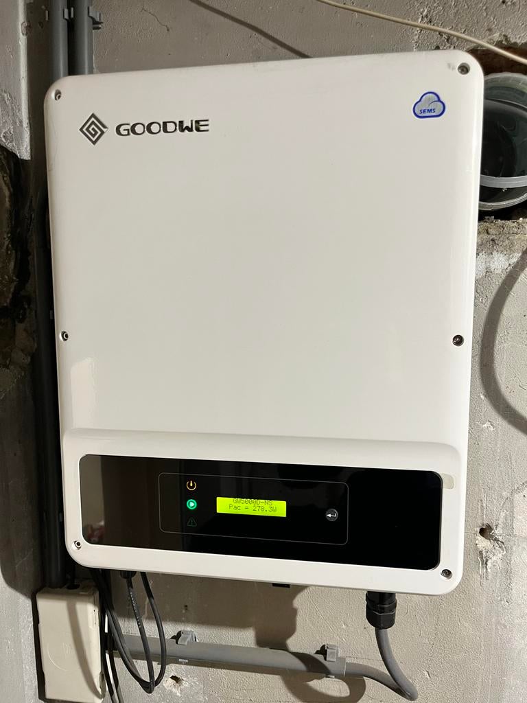 GoodWe omvormer, Ophalen of Verzenden, Zo goed als nieuw, Overige typen, 200 wattpiek of meer