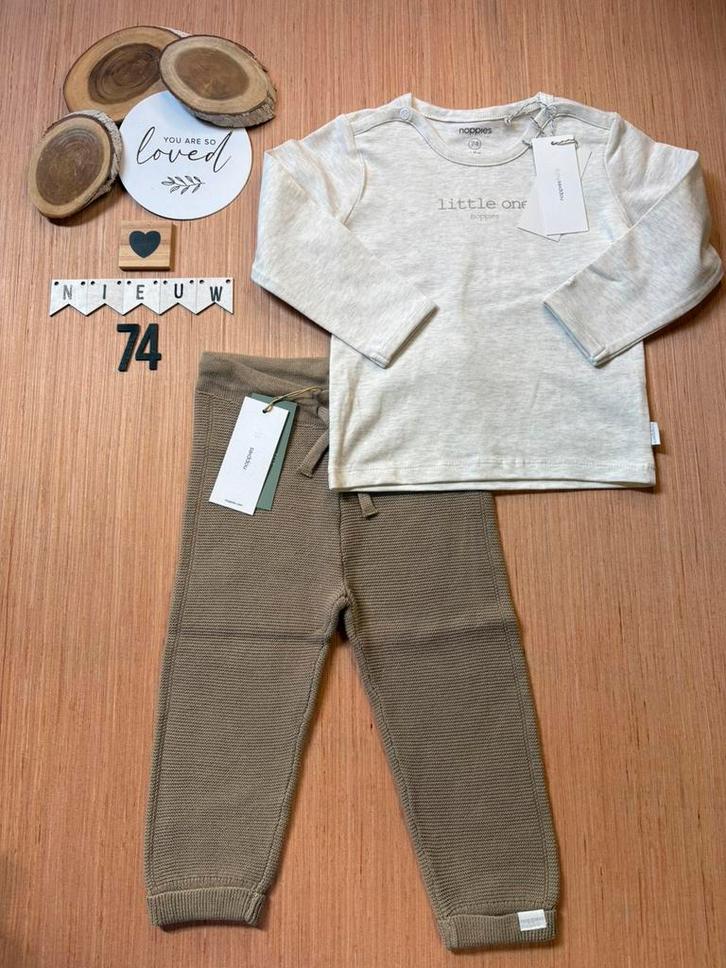 Baby unisex noppies setje shirt beige broekje groen maat 74, Kinderen en Baby's, Babykleding | Maat 74, Zo goed als nieuw, Jongetje of Meisje