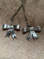 Zilveren ketting met strikjes, Sieraden, Tassen en Uiterlijk, Kettingen, Ophalen of Verzenden, Nieuw, Zilver