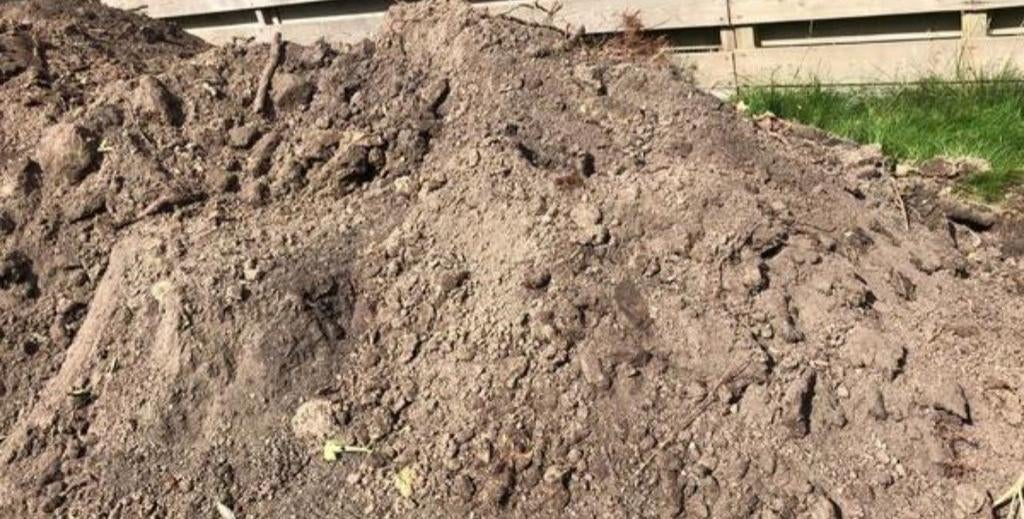 Gratis tuingrond af te voeren, Ophalen of Verzenden, Overige typen