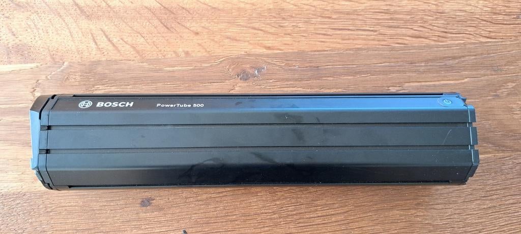 Bosch powertube 500 verticaal jaar oud 1 maand garantie, Ophalen of Verzenden, Zo goed als nieuw