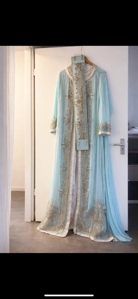 Prachtige Marokkaanse jurk van sari stof, Kleding | Dames, Maat 38/40 (M), Overige typen, Blauw, Ophalen of Verzenden