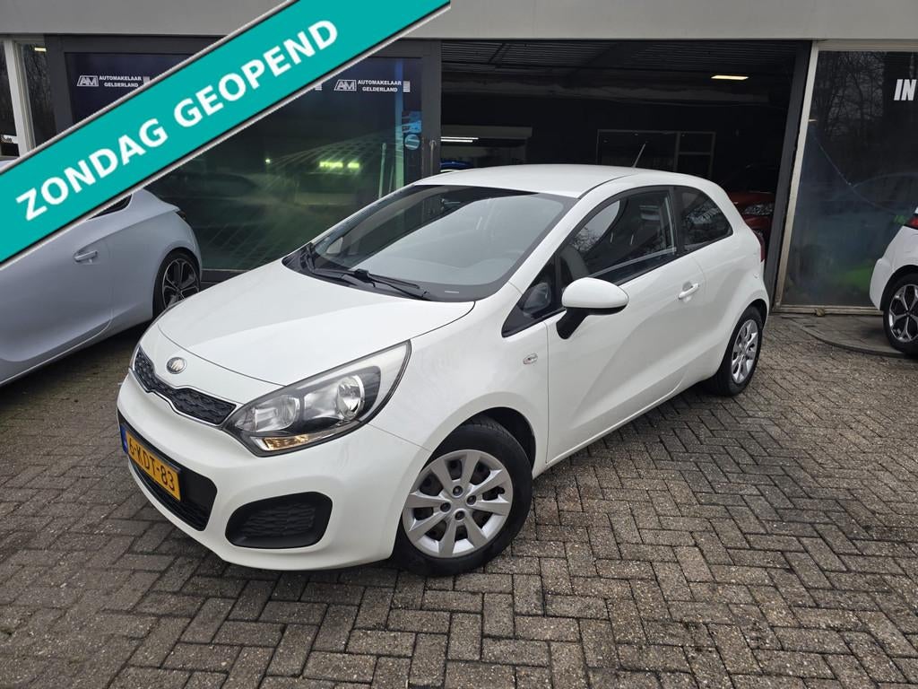 Kia Rio 1.2 CVVT Comfort Pack | 1E EIGENAAR | 12MND GARANTIE, Auto's, Kia, Euro 5, 4 cilinders, Wit, Origineel Nederlands