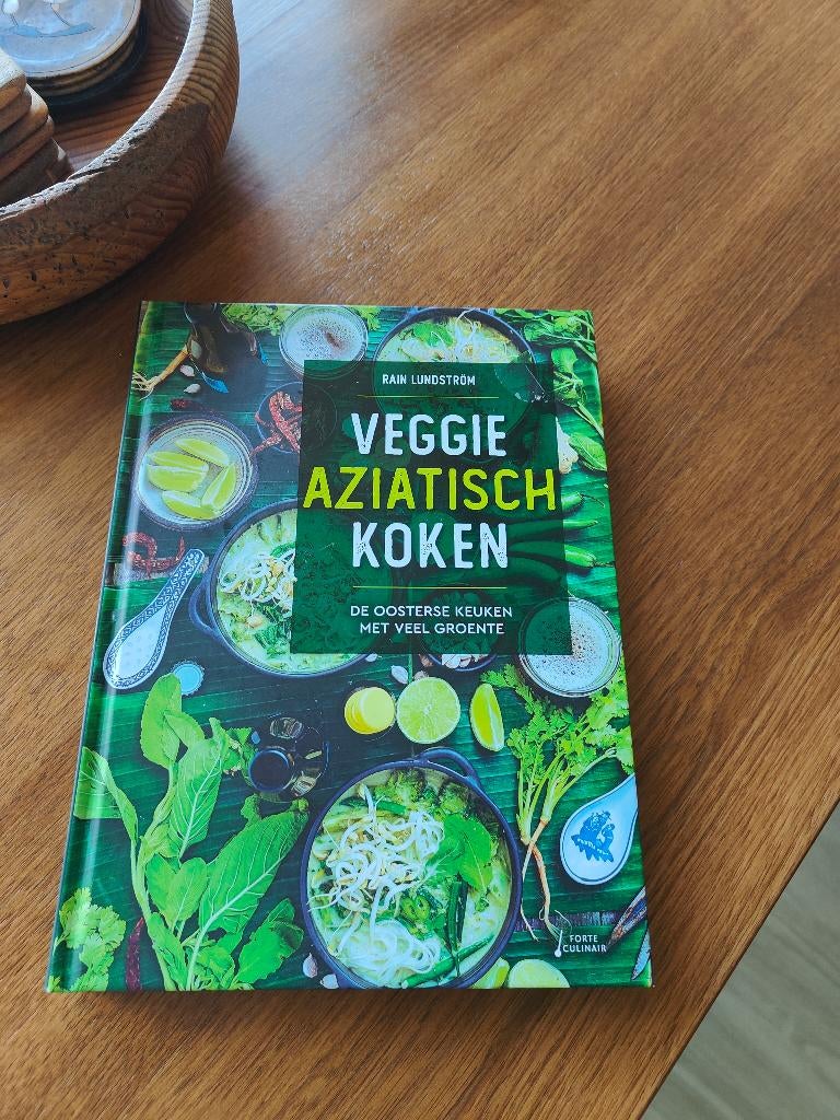Veggie Aziatisch koken -Rain Lundström, Hoofdgerechten, Azië en Oosters, Vegetarisch, Ophalen of Verzenden