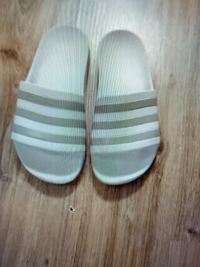 Slippers van Adidas, Slippers, Wit, Gedragen, Verzenden