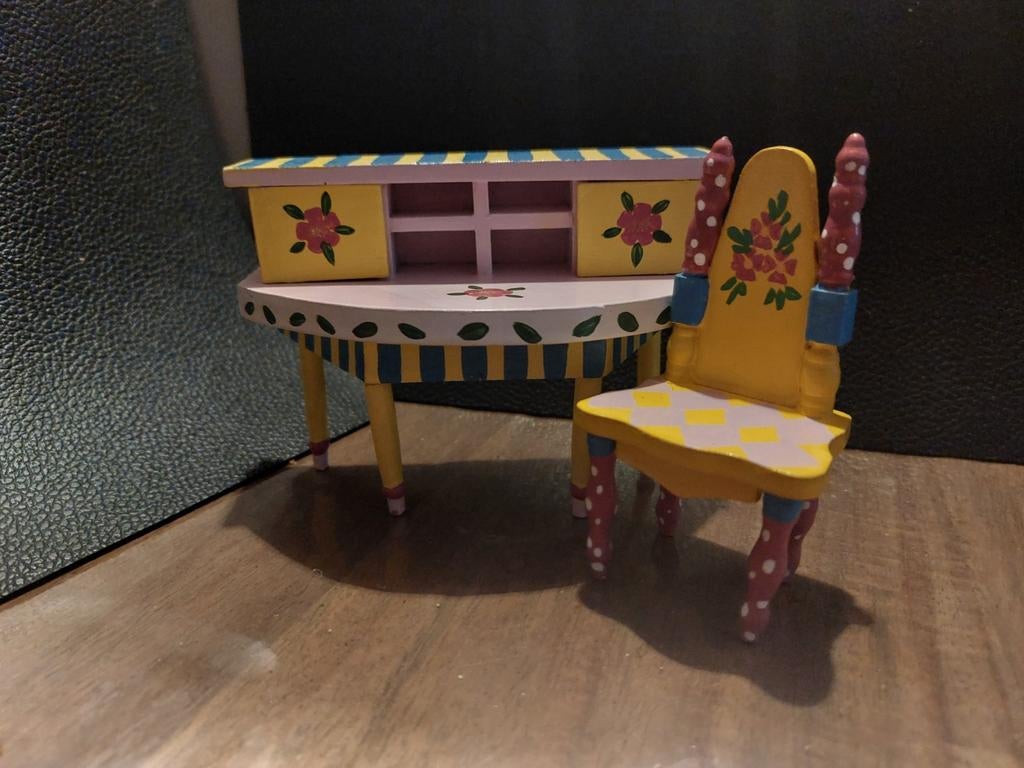 Uniek handgeschilderd poppenhuis bureau 1:12, Kinderen en Baby's, Speelgoed | Poppenhuizen, Ophalen of Verzenden, Gebruikt, Toebehoren