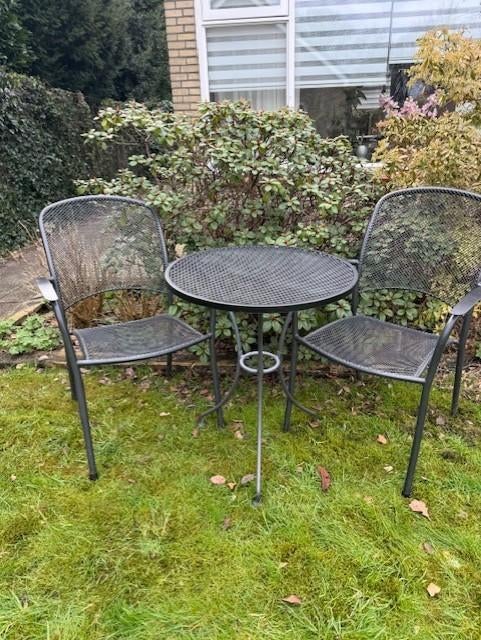 Een leuk klein tuinsetje van Royal Garden, Tuin en Terras, Tuinsets en Loungesets, Overige materialen, Gebruikt, Tuinset, Eettafel