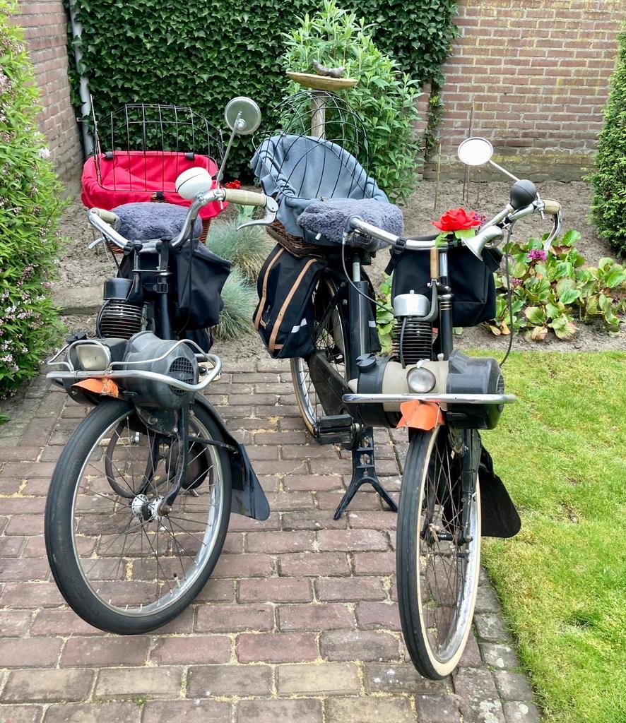 2 nostalgische Solexen fiets met hulpmotor, Fietsen en Brommers, Brommers | Solex, Ophalen, Gebruikt, Maximaal 25 km/u, Overige modellen