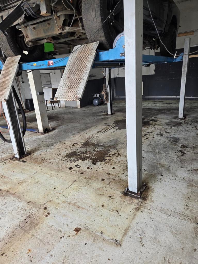 Hefbrug 4 kolommer met hefbrug krik, Auto diversen, Ophalen of Verzenden, Zo goed als nieuw