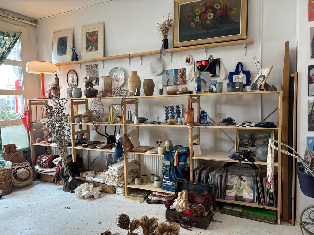 Unieke Vintage en Handgemaakte Decoratie Items, Ophalen, Stellingkast, Sanne@atelierhop.com, Fokke Simonszstraat 10