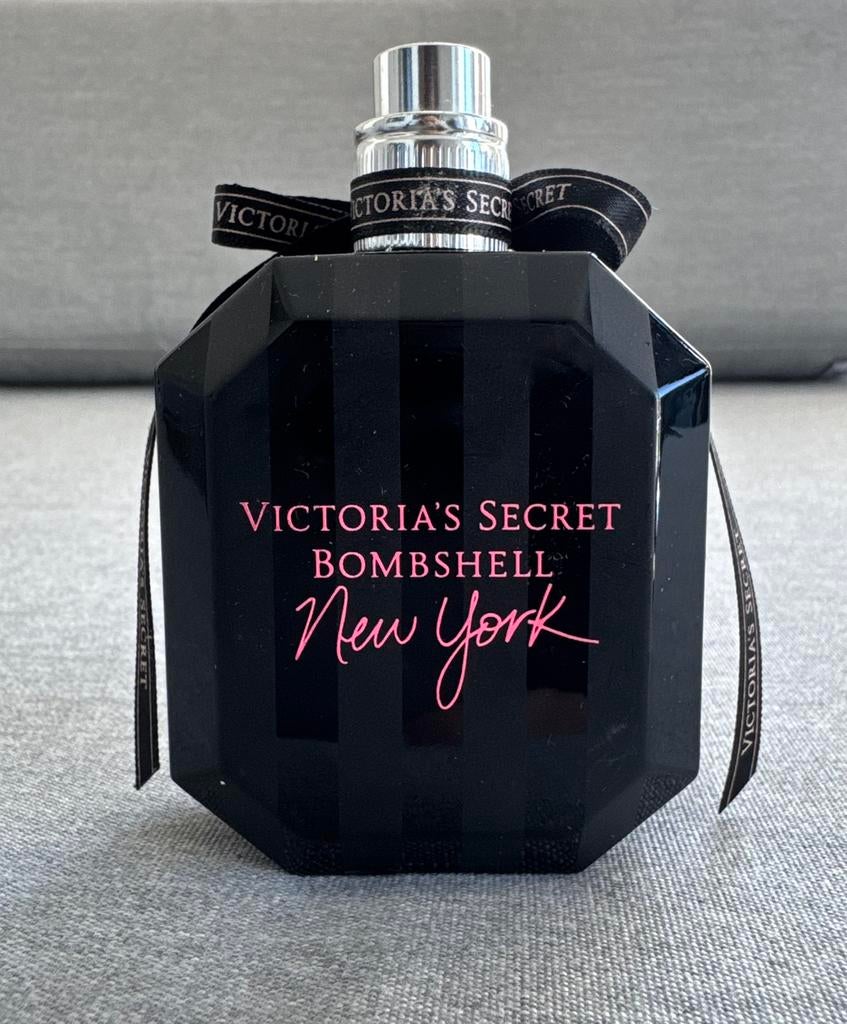 Victoria’s Secret Bombshell New York – Eau de Parfum 50 ml, Ophalen of Verzenden, Gebruikt