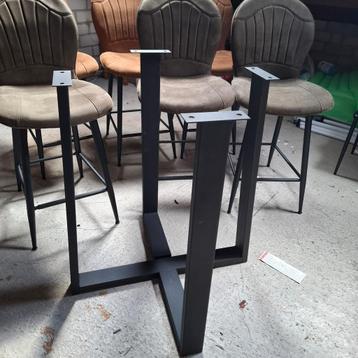 Onderstel bar / eettafel beschikbaar voor biedingen