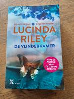 Lucinda Riley, De Vlindertuin, Ophalen of Verzenden, Zo goed als nieuw